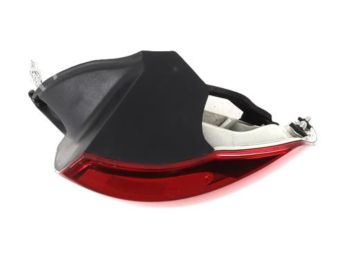 Used Right taillight OPEL ZAFIRA / ZAFIRA FAMILY B (A05) 1.9 CDTI (M75) (100 hp) 32848136
