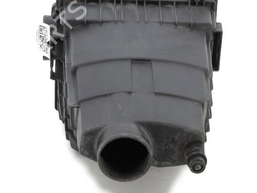 Used Air filter box PEUGEOT 206 Hatchback (2A/C) 1.9 D (69 hp) 28834563