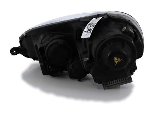 Right headlight VW GOLF V (1K1) 2.0 TDI | BP29346396C29 