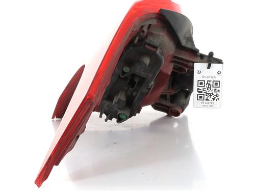 Right taillight PEUGEOT 5008 (0U_, 0E_) 2.0 HDi 150 / BlueHDi 150 | BP29988233C35