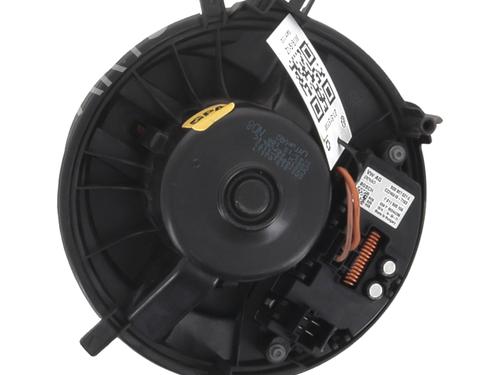 Used Heater blower motor Heater blower motor VW GOLF VII (5G1, BQ1, BE1, BE2) 1.6 TDI (105 hp) 33533738 33533738