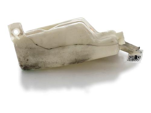 Used Windscreen washer tank NISSAN MICRA III (K12) 1.2 16V (80 hp) 31749166