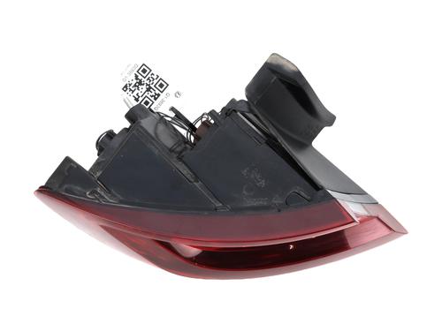 Used Left taillight RENAULT MEGANE IV Hatchback (B9A/M/N_) 1.6 dCi 130 (B9A4) (130 hp) 28366151