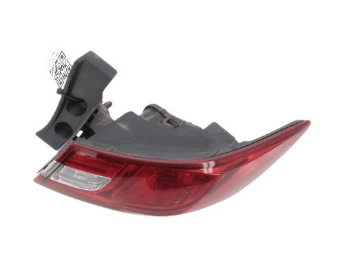 right-taillight-renault-clio-iv-bh_-2012-2013-2014-2015-2016-2017-2018-2019-2020-2021-39972040 main image
