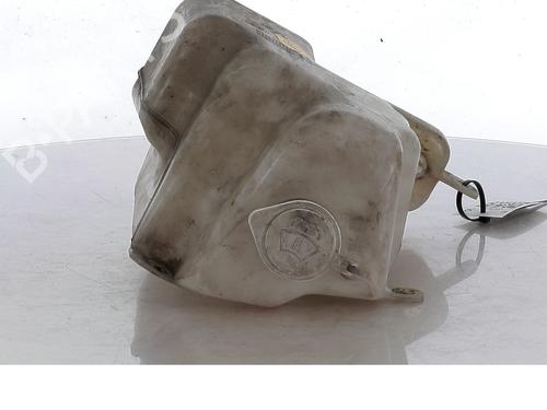 Windscreen washer tank MITSUBISHI L200 (K7_T, K6_T, K5_T) 2.5 TD 4WD (K74T) (115 hp) 17137310