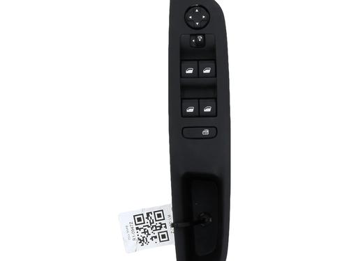 Used Left front window switch OPEL MOKKA 1.2 (76) (131 hp) 30558477