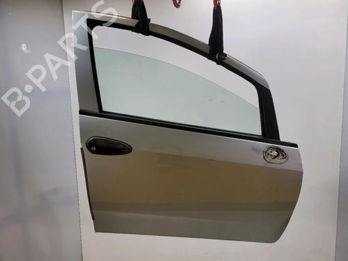 right-front-door-fiat-grande-punto-199_-2005-31867434 main image