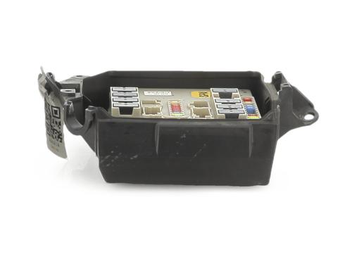 Used Fuse box Fuse box 39087056 39087056