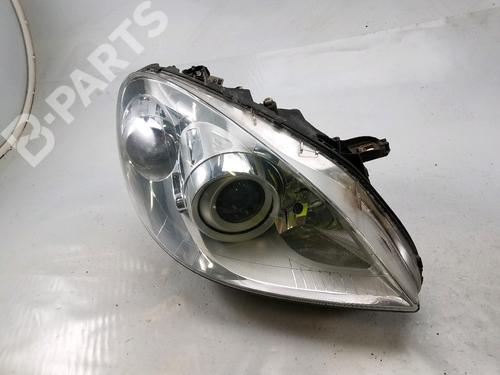 Used Right headlight Right headlight MERCEDES-BENZ B-CLASS Sports Tourer (W245) B 180 CDI (245.207) (109 hp) 10537288 10537288