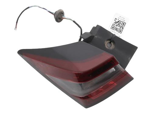 left-taillight-nissan-juke-f16_-2019-32225463 main image