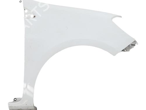 Used Right front fenders Right front fenders 37599752 37599752