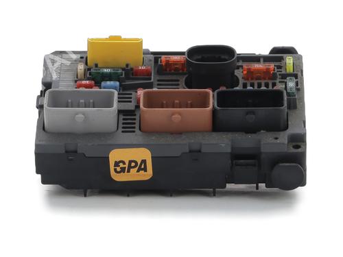 Caixa de fusíveis PEUGEOT 308 I (4A_, 4C_) 1.6 16V (150 hp) 29964660