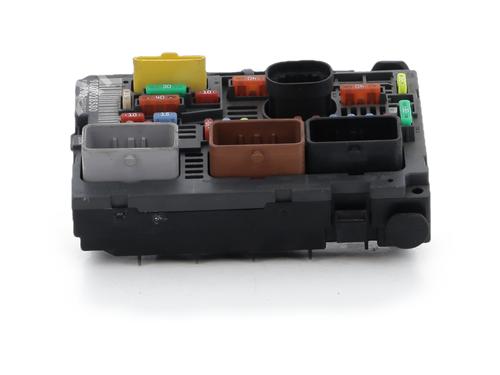 Used Fuse box Fuse box 36853907 36853907