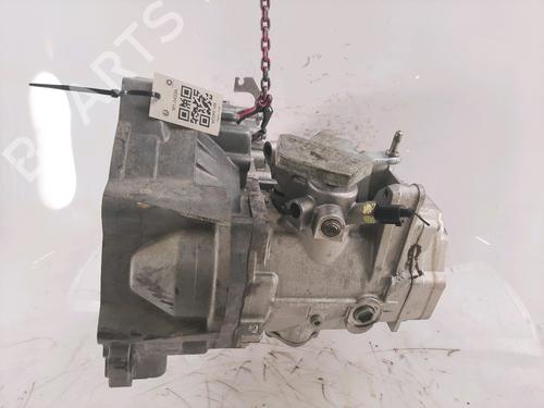 Used Gearbox VW TOURAN (1T1, 1T2) 1.9 TDI (105 hp) 30557910