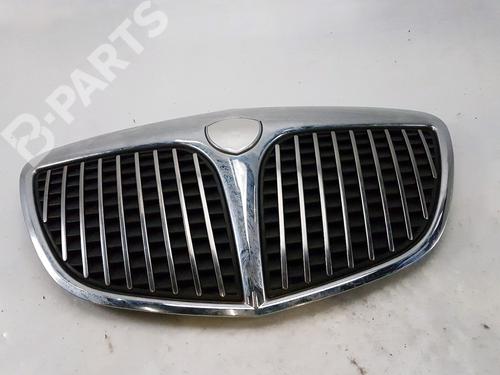 Front grille LANCIA YPSILON (843_) 1.2 (843.AXA1A) (60 hp) 10431090