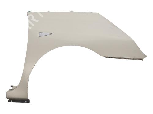 Guarda-lamas direito RENAULT ESPACE IV (JK0/1_) 2.0 dCi (JK03, JK04, JK1C, JK1G, JK1J, JK1K) (173 hp) 32130946