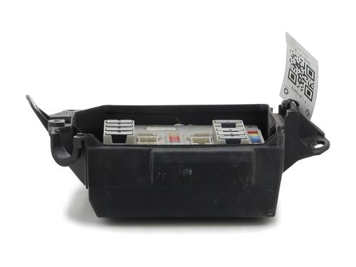 Used Fuse box RENAULT CLIO III (BR0/1, CR0/1) [2005-2014]  27913895