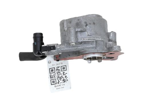 Used Vacuum pump RENAULT KOLEOS I (HY_) 2.0 dCi 4x4 (HY0K) (150 hp) 30474287