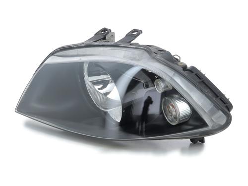 Used Left headlight SEAT CORDOBA (6L2) 1.9 TDI (100 hp) 32842091
