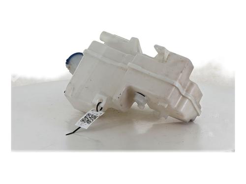 Used Windscreen washer tank VOLVO XC40 (536) T3 (163 hp) 28137529