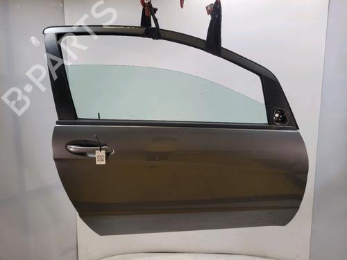 Dør høyre foran MERCEDES-BENZ A-CLASS (W169) A 170 (169.032, 169.332) (116 hp) 30957219