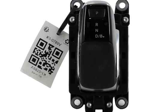 Used Gear lever PEUGEOT 3008 II SUV (MC_, MR_, MJ_, M4_) Hybrid4 (M45GBU) (299 hp) 23203123