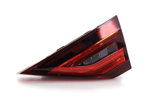 Feu de coffre droit AUDI A1 Sportback (GBA) 25 TFSI (95 hp) 31845303