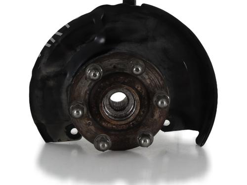 Used Left front steering knuckle Left front steering knuckle MITSUBISHI L200 / TRITON (KA_T, KB_T) 2.5 DI-D 4WD (KB4T) (136 hp) 33972427 33972427