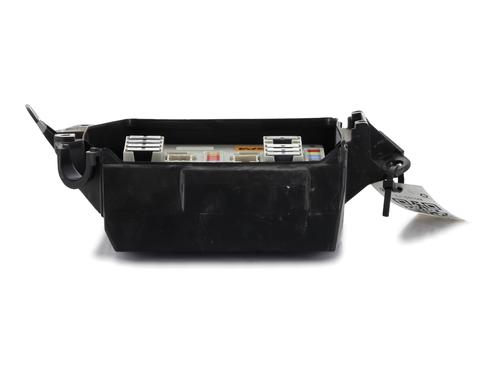Used Fuse box RENAULT CLIO III (BR0/1, CR0/1) 1.6 16V (BR05, BR0B, BR0Y, BR15, BR1J, BR1M, BR1Y, CR0B,... (112 hp) 30140563