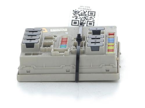 Used Fuse box RENAULT CLIO III (BR0/1, CR0/1) 1.5 dCi (BR17, CR17) (86 hp) 33159234