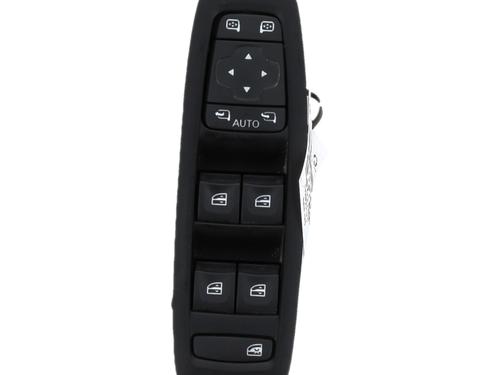 Used Left front window switch Left front window switch RENAULT MEGANE IV Hatchback (B9A/M/N_) 1.5 dCi 110 (B9A3) (110 hp) 35798686 35798686