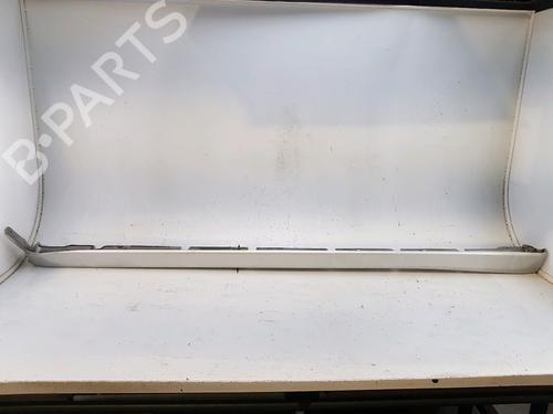 Used Left sideskirt MITSUBISHI CARISMA (DA_) 1.9 DI-D (DA5A) (115 hp) 25832309