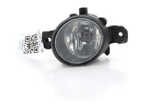 right-front-fog-light-renault-clio-iii-br01-cr01-2005-2006-2007-2008-2009-2010-2011-2012-2013-2014-39608806 main image