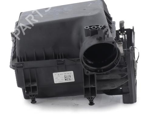 Used Air filter box MERCEDES-BENZ A-CLASS (W176) A 200 CDI / d (176.008) (136 hp) 33166004