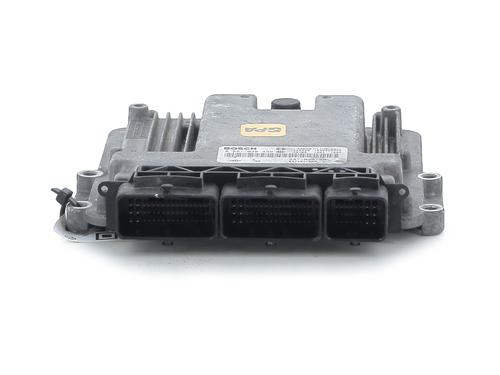 engine-control-unit-ecu-dacia-duster-hs_-2010-2011-2012-2013-2014-2015-2016-2017-2018-32006782 main image