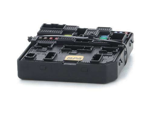 Used Fuse box RENAULT MEGANE IV Hatchback (B9A/M/N_) 1.6 TCe 205 (B9MV) (205 hp) 32151990