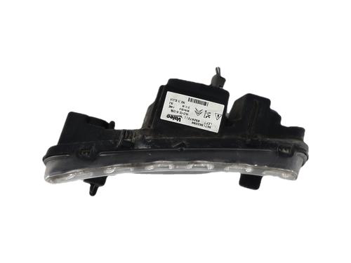 Used Left daytime light Left daytime light 38586603 38586603