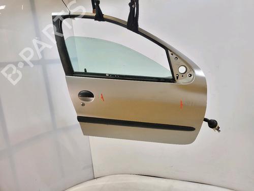Used Right front door PEUGEOT 206 Van 1.4 HDi (68 hp) 30828331