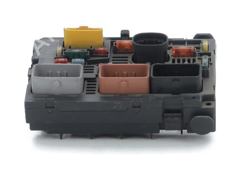 Used Fuse box PEUGEOT 308 I (4A_, 4C_) 1.6 HDi (109 hp) 30982544