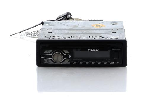 Bilradio MITSUBISHI PAJERO III (V7_W, V6_W) 2.5 TDi (V64W, V74W) (115 hp) 18888504