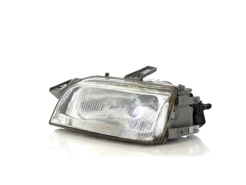 Used Left headlight FIAT PUNTO (176_) 60 1.2 (176AP, 176AR, 176AQ, 176BB) (60 hp) 19702808
