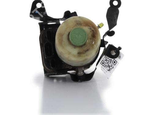 steering-pump-vw-fox-hatchback-5z1-5z3-5z4-2003-2004-2005-2006-2007-2008-2009-2010-2011-2012-2013-2014-2015-32333694 main image