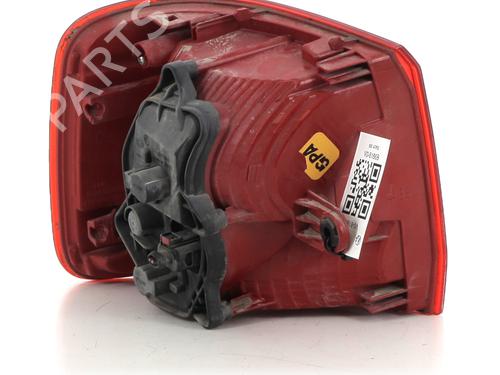 Right taillight VW TOURAN (1T3) 2.0 TDI | BP27582615C35 