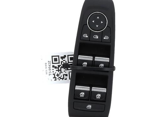 Used Left front window switch RENAULT AUSTRAL E-TECH 200 Hybrid (HGM2) (199 hp) 30957095