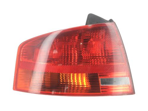 Used Left taillight AUDI A4 B7 (8EC) [2004-2009]  27622588