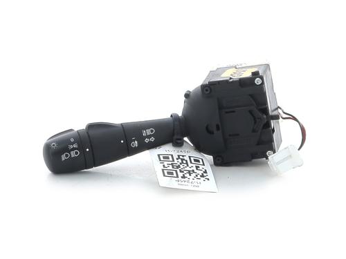 switch-nissan-nv300-van-x82-2016-32654555 main image