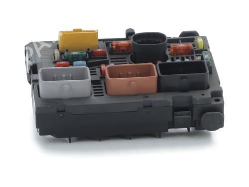 Used Fuse box PEUGEOT 308 I (4A_, 4C_) 1.6 HDi (90 hp) 31699829