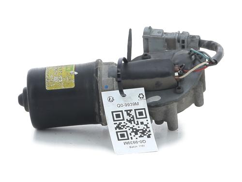 Used Front wiper motor RENAULT MASTER II Van (FD) 2.2 dCI 90 (FD0G, FD0N, FD2G, FD2N, FD3G, FD3N) (90 hp) 31577899