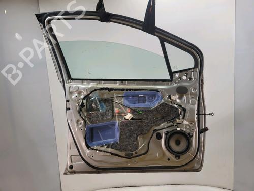 Left front door TOYOTA YARIS (_P13_) 1.3 (NSP130_, NSP130) | BP29931401C2