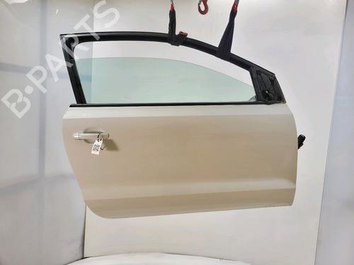 Used Right front door Right front door 37017212 37017212